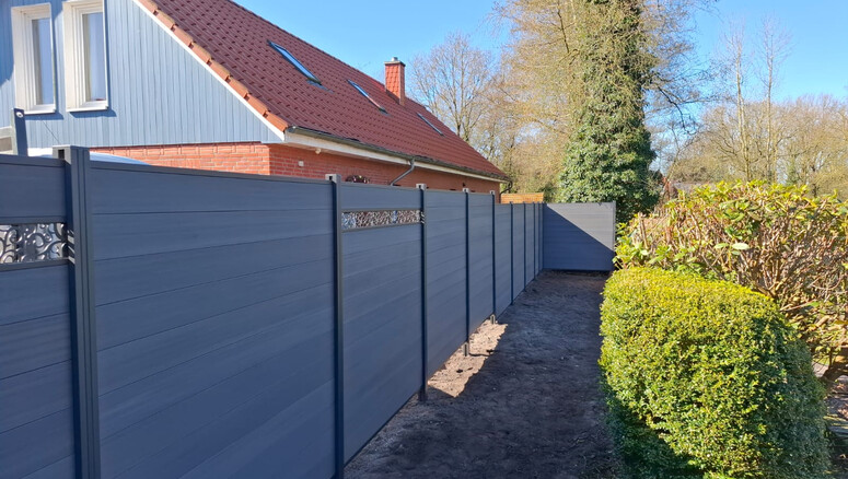 WPC Sichtschutz aus dem 2026 in 26624 Südbrookmerland Deutschland von Zaunteam Ostfriesland.