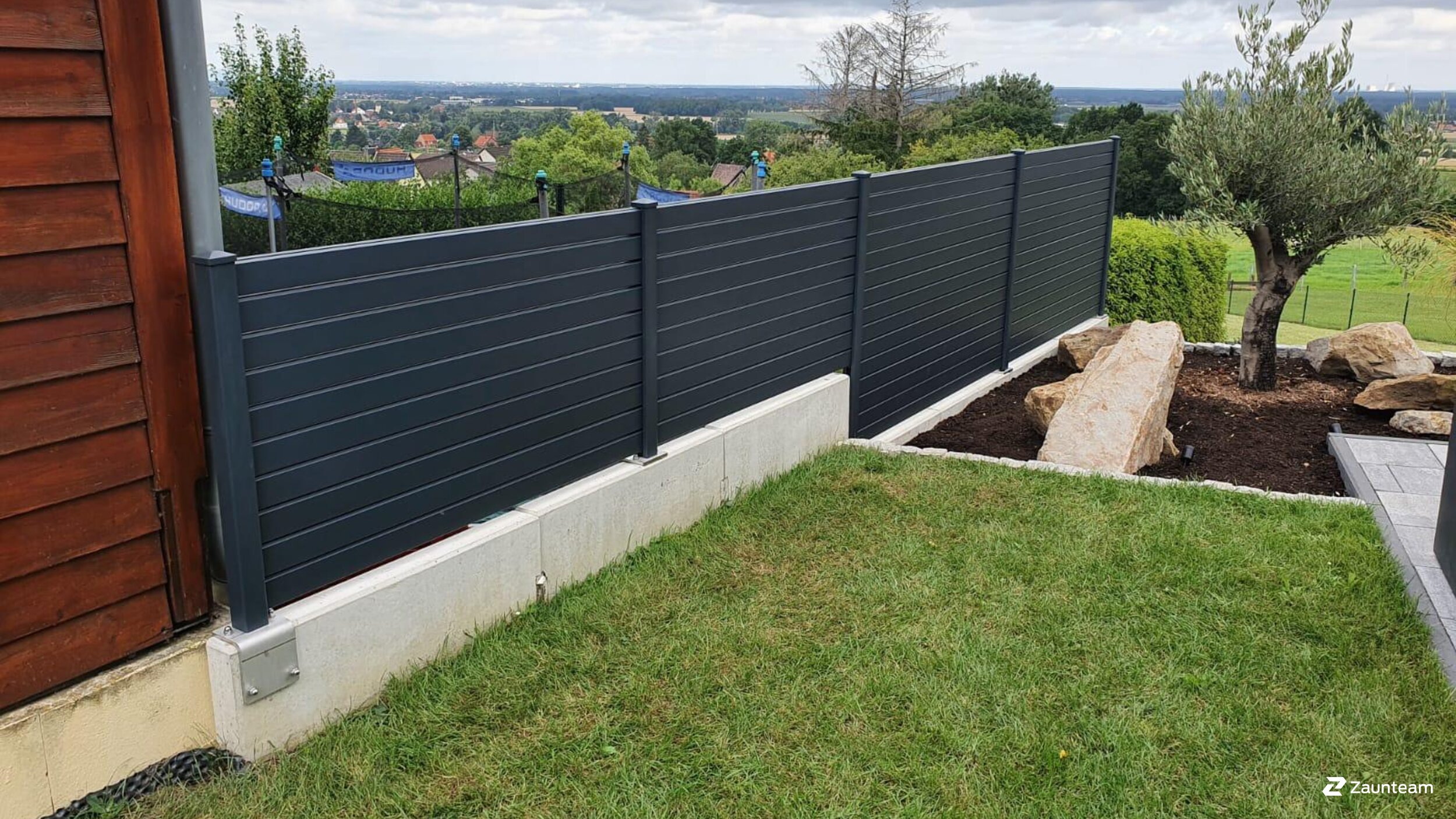 Aluminium Sichtschutz aus dem 2020 in 31700 Heuerßen Deutschland von Zaunteam Schaumburger Land.