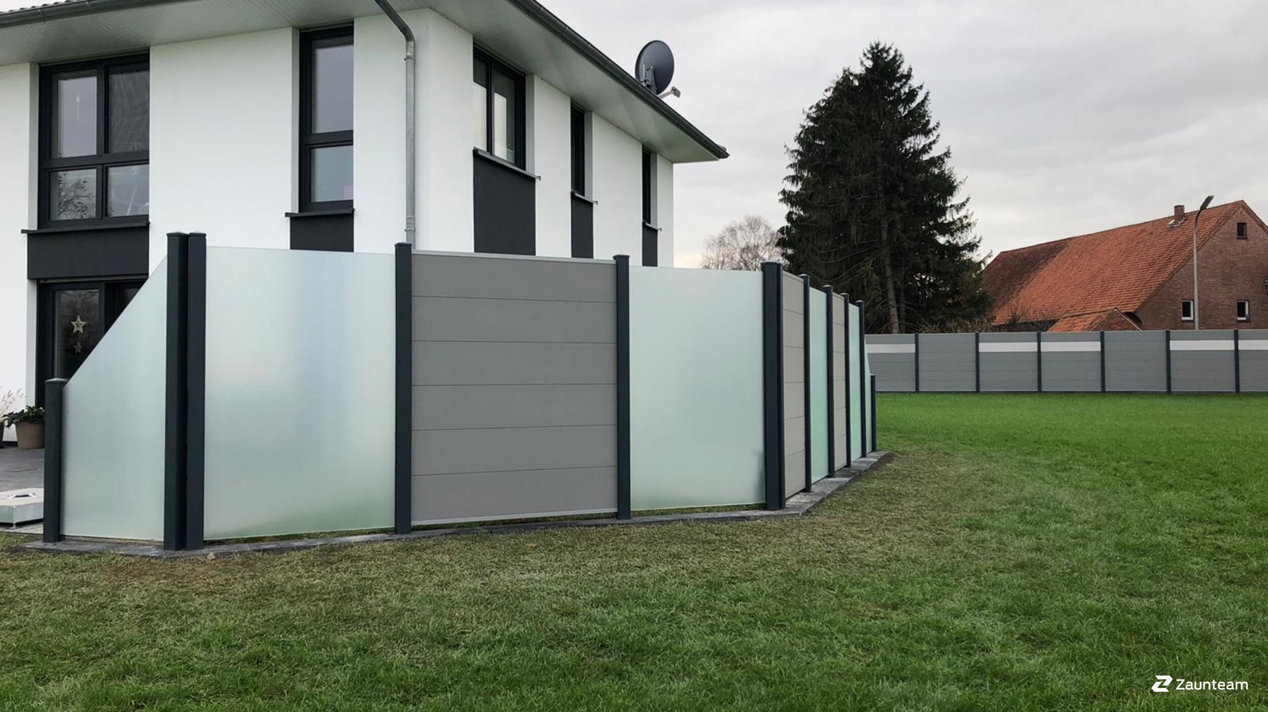 WPC Sichtschutz aus dem 2020 in 31700 Heuerssen Deutschland von Zaunteam Schaumburger Land.