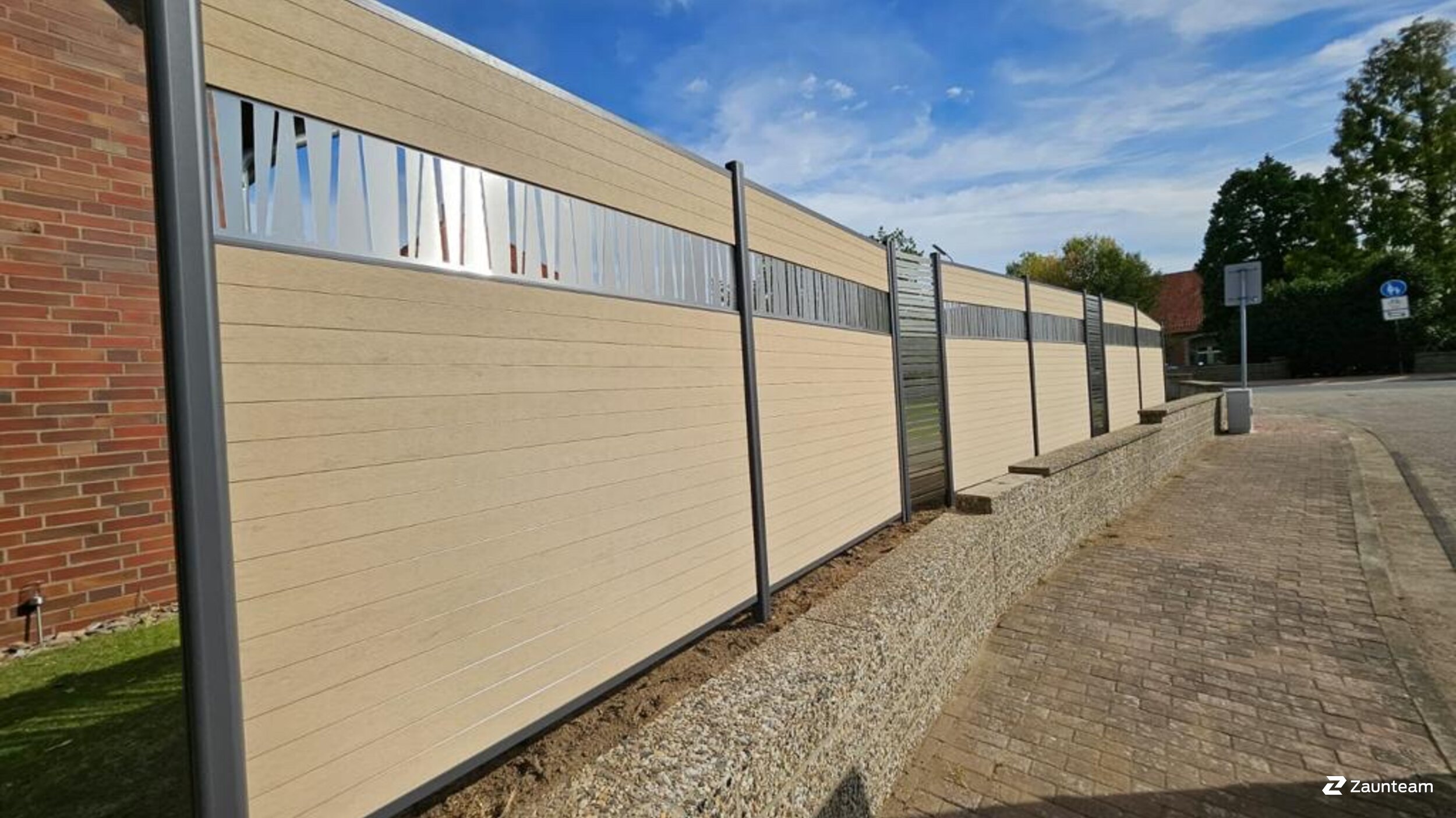 Pare-vue en WPC de 2023 à 31715 Meerbeck Allemagne de Zaunteam Schaumburger Land.