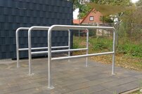 Metall-Absperrgitter im Einsatz bei Veranstaltung, Fahrrad-Zufahrt oder mehr | © Zaunteam